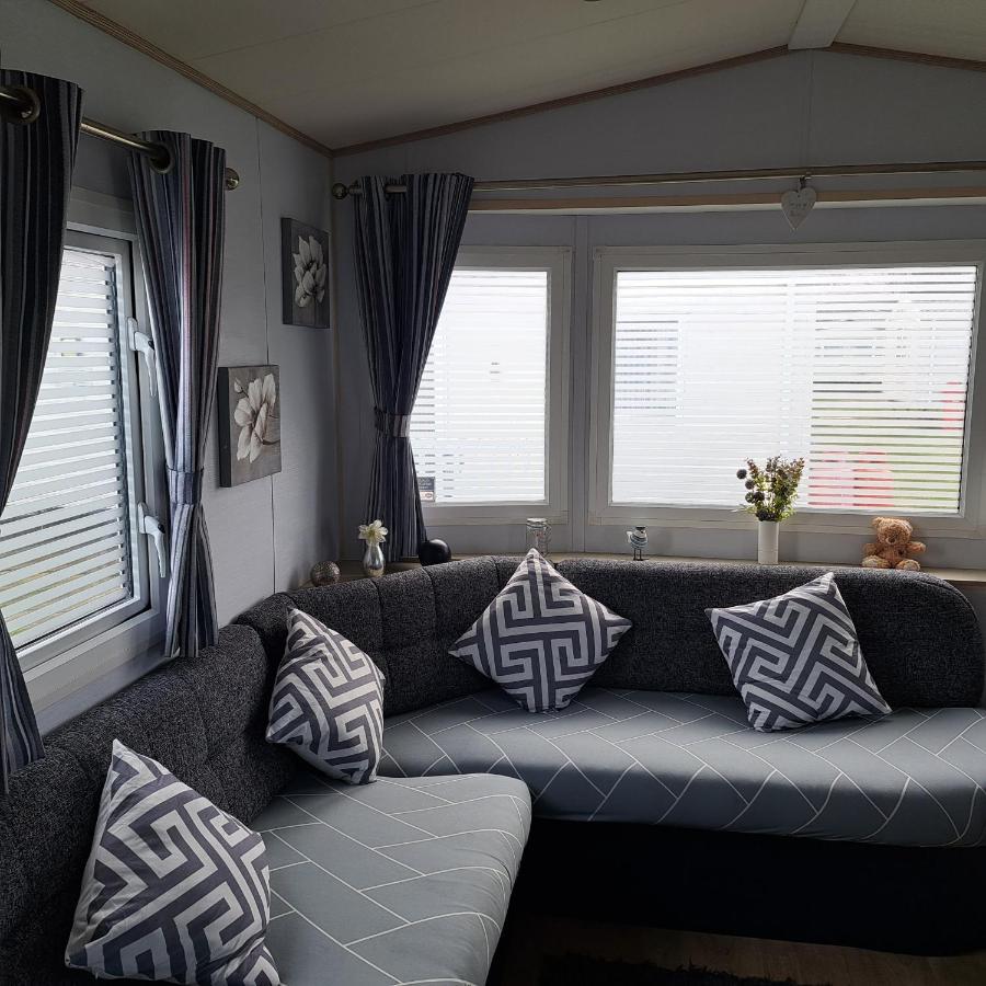 Cj & Daisies Holiday Home Prestatyn Esterno foto